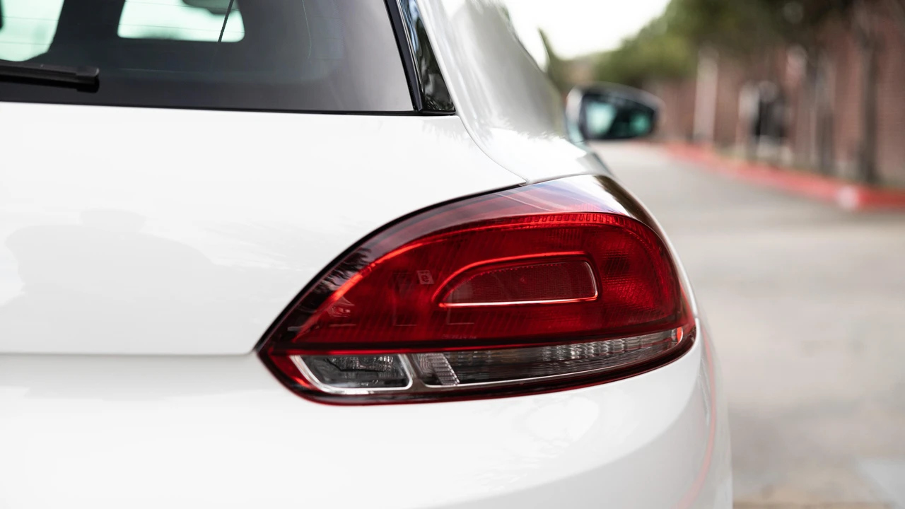 2008 Volkswagen R32 Mk5 - Image 17 of 27