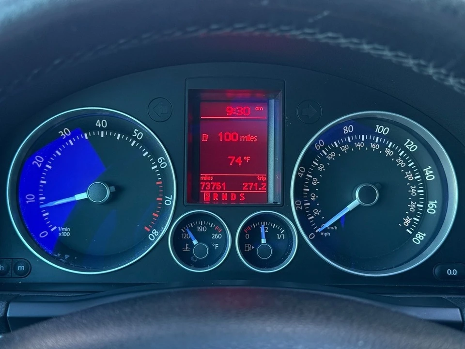 2008 Volkswagen R32 Mk5 - Image 14 of 21