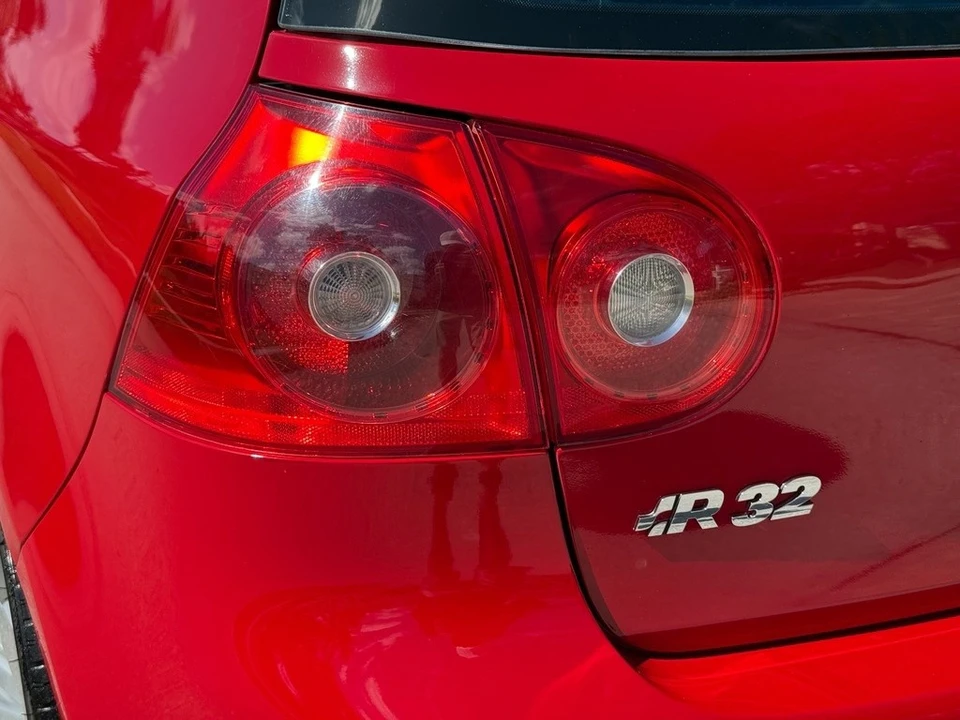 2008 Volkswagen R32 Mk5 - Image 11 of 21