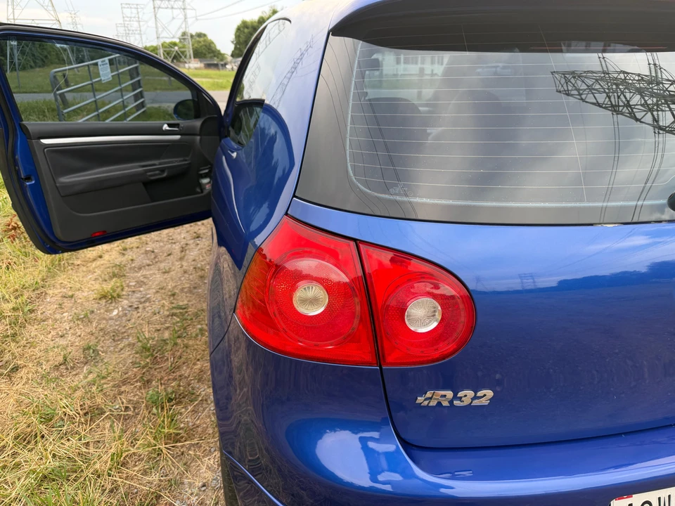 2008 Volkswagen R32 Mk5 - Image 17 of 31