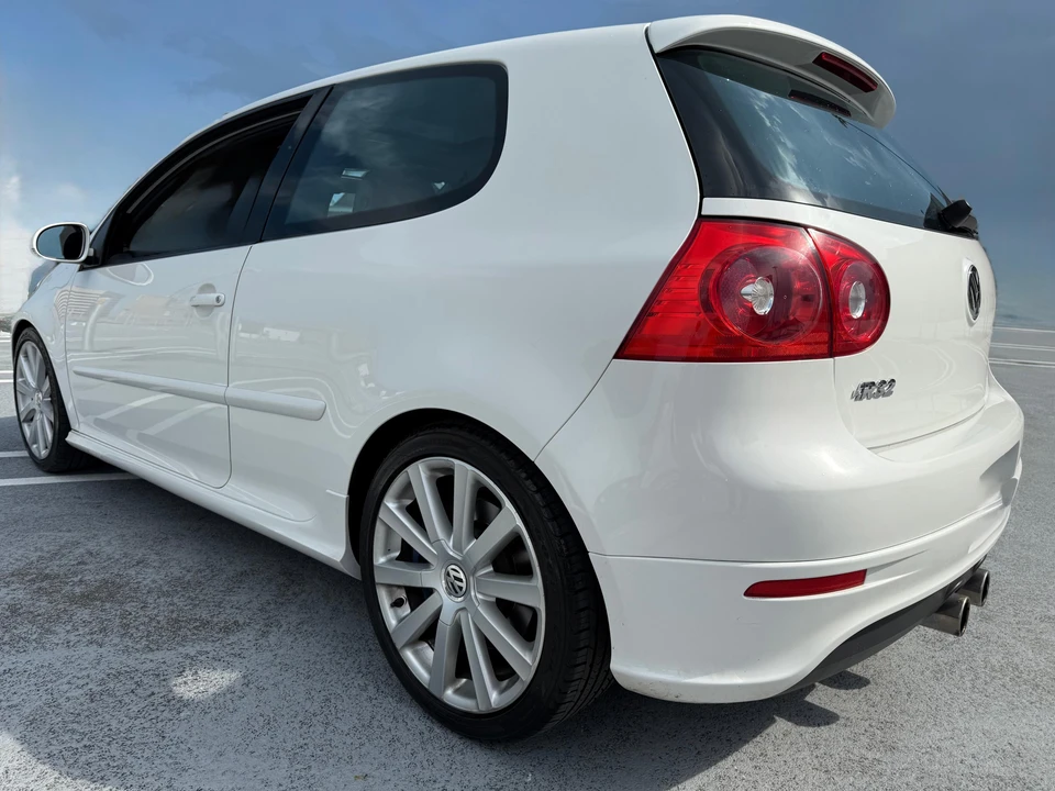 2008 Volkswagen R32 Mk5 - Image 11 of 31
