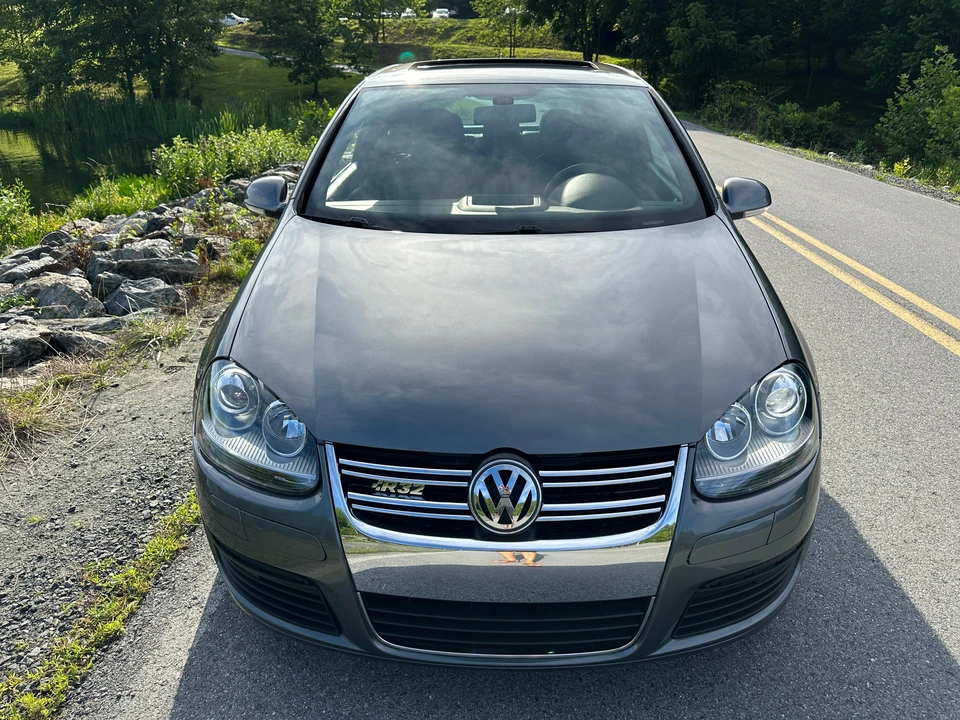 2008 Volkswagen R32 Mk5 - Image 8 of 31