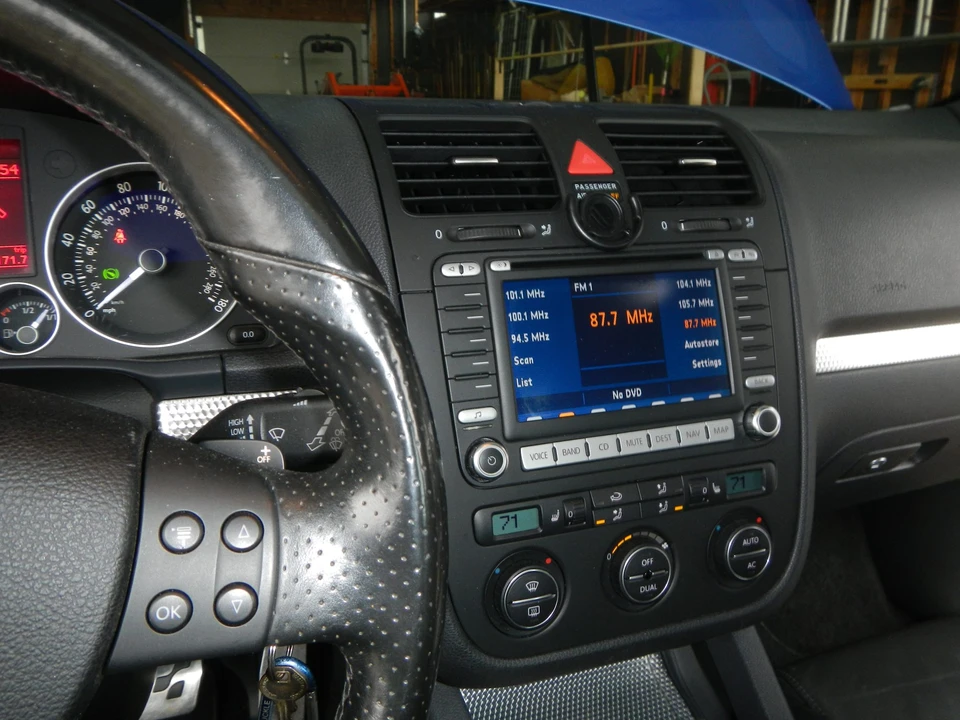 2008 Volkswagen R32 Mk5 - Image 25 of 31