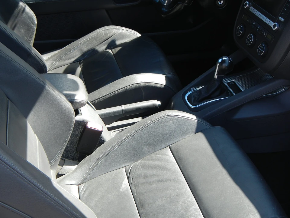 2008 Volkswagen R32 Mk5 - Image 18 of 31