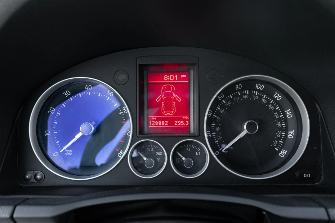 2008 Volkswagen R32 Mk5 - Image 24 of 31