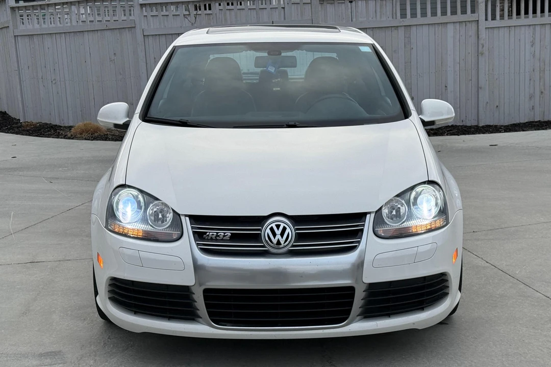 2008 Volkswagen R32 Mk5 - Image 2 of 31