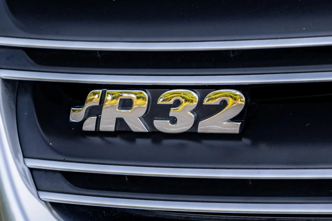 2008 Volkswagen R32 Mk5 - Image 14 of 31
