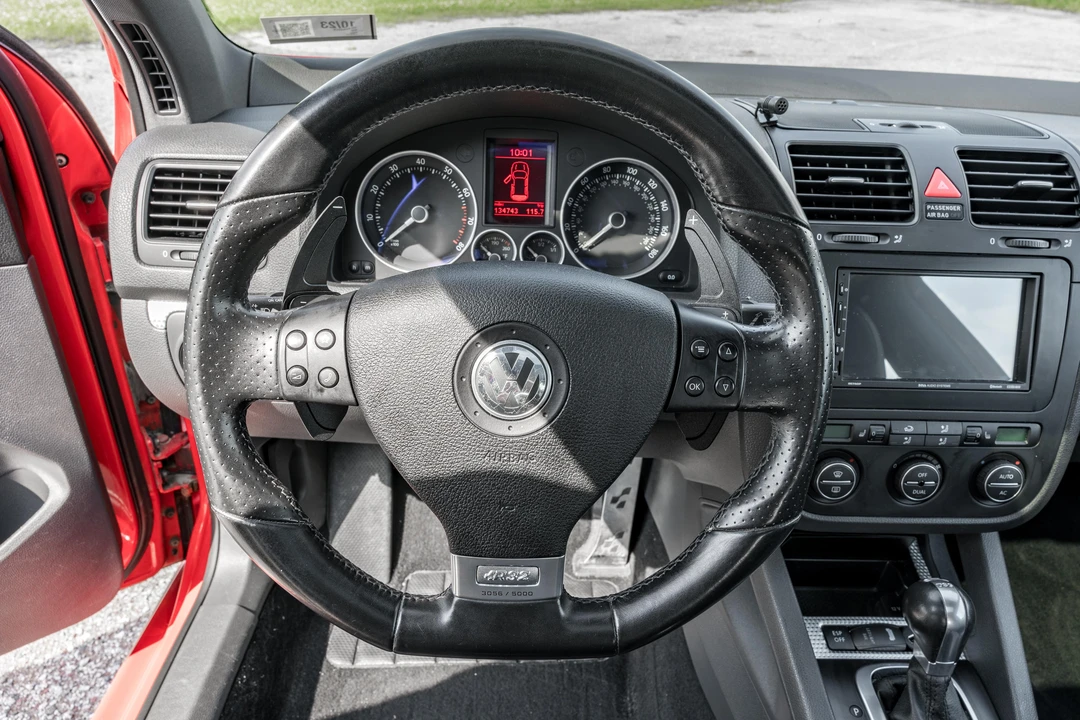 2008 Volkswagen R32 Mk5 - Image 24 of 31