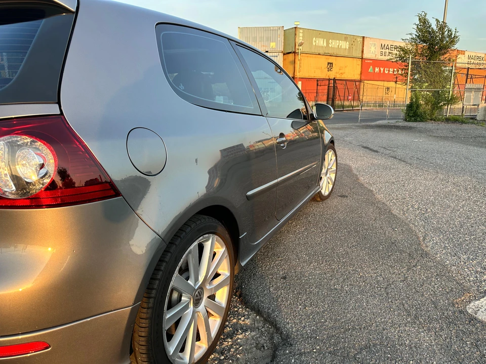 2008 Volkswagen R32 Mk5 - Image 14 of 31