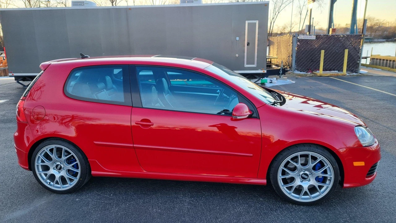 2008 Volkswagen R32 Mk5 - Image 14 of 31
