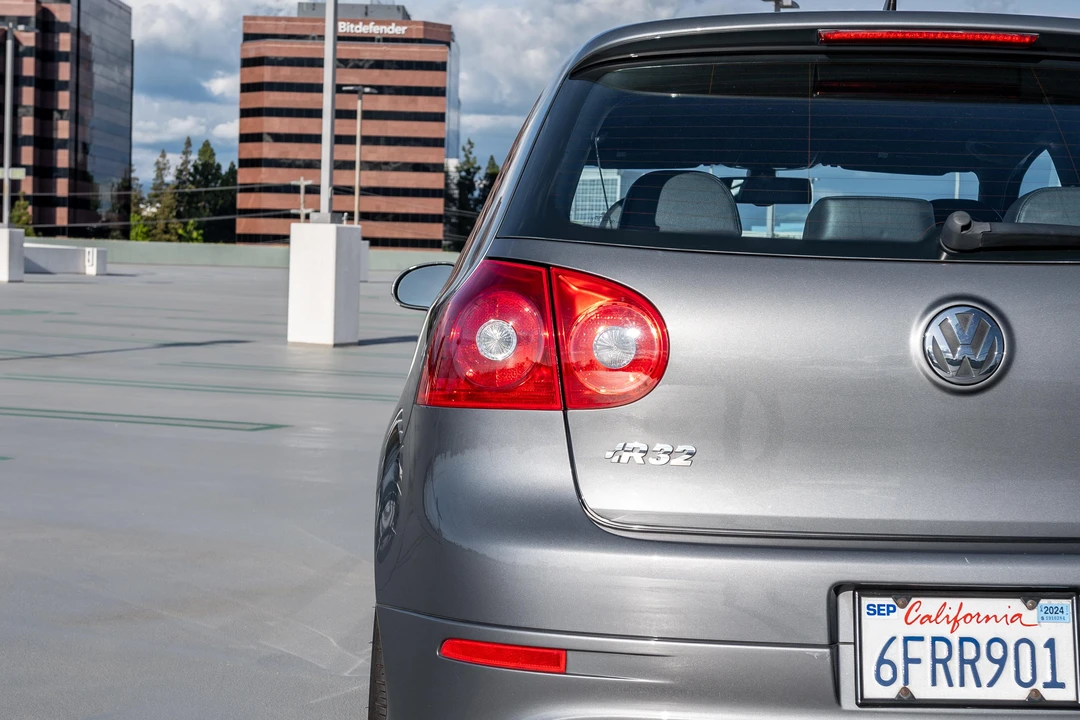 2008 Volkswagen R32 Mk5 - Image 12 of 31