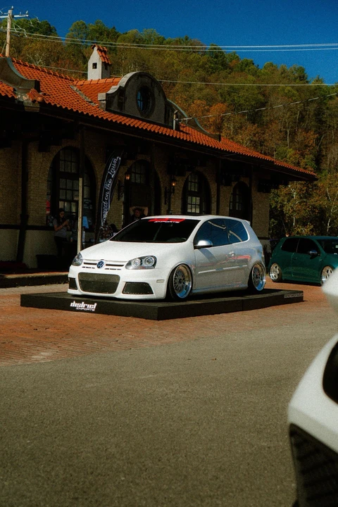 2008 Volkswagen R32 Mk5 - Image 9 of 21