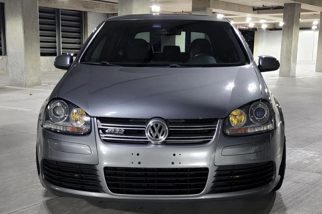 2008 Volkswagen R32 Mk5 - Image 2 of 31