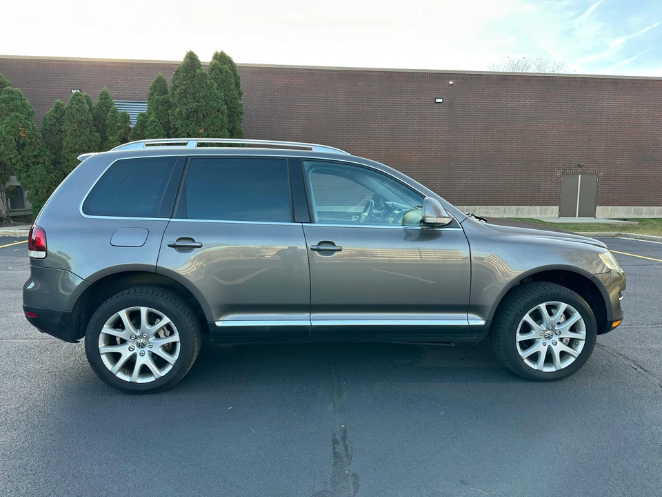 2008 Volkswagen Touareg - Image 9 of 31