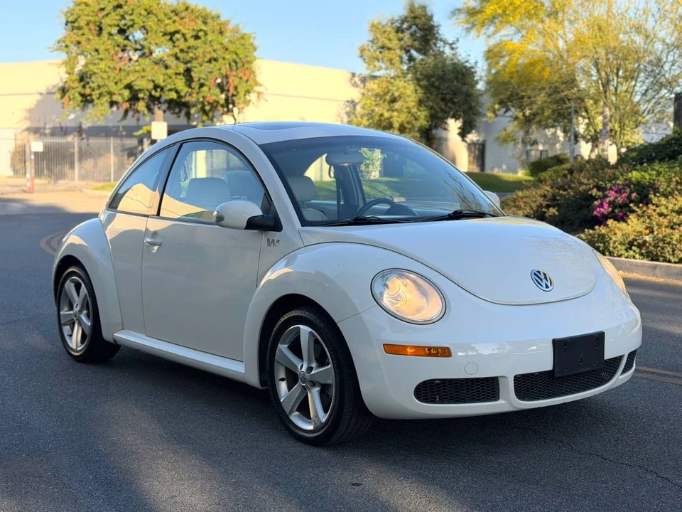 2008 Volkswagen New Beetle - Image 5 of 20