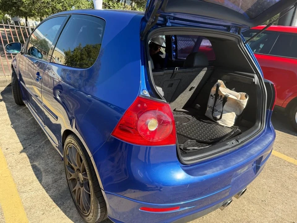 2008 Volkswagen R32 Mk5 - Image 11 of 17