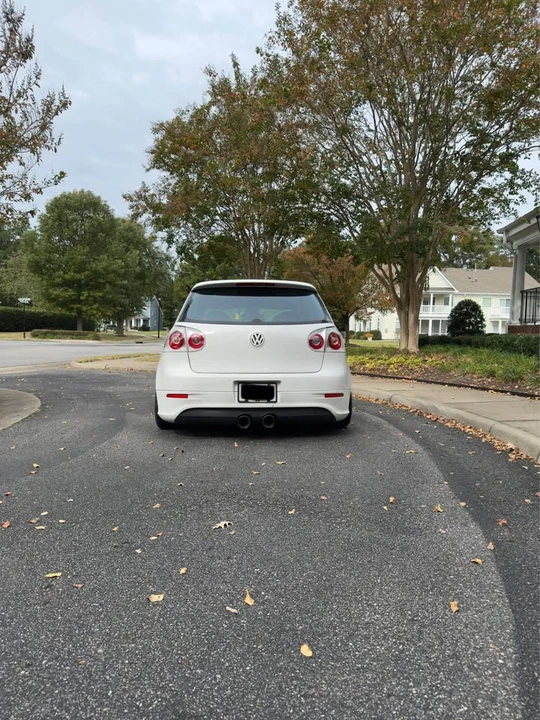 2008 Volkswagen R32 Mk5 - Image 2 of 12