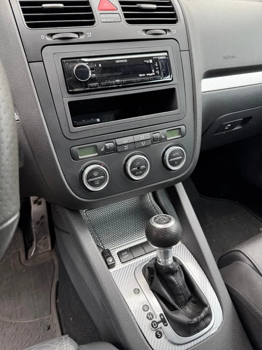 2008 Volkswagen R32 Mk5 - Image 7 of 12