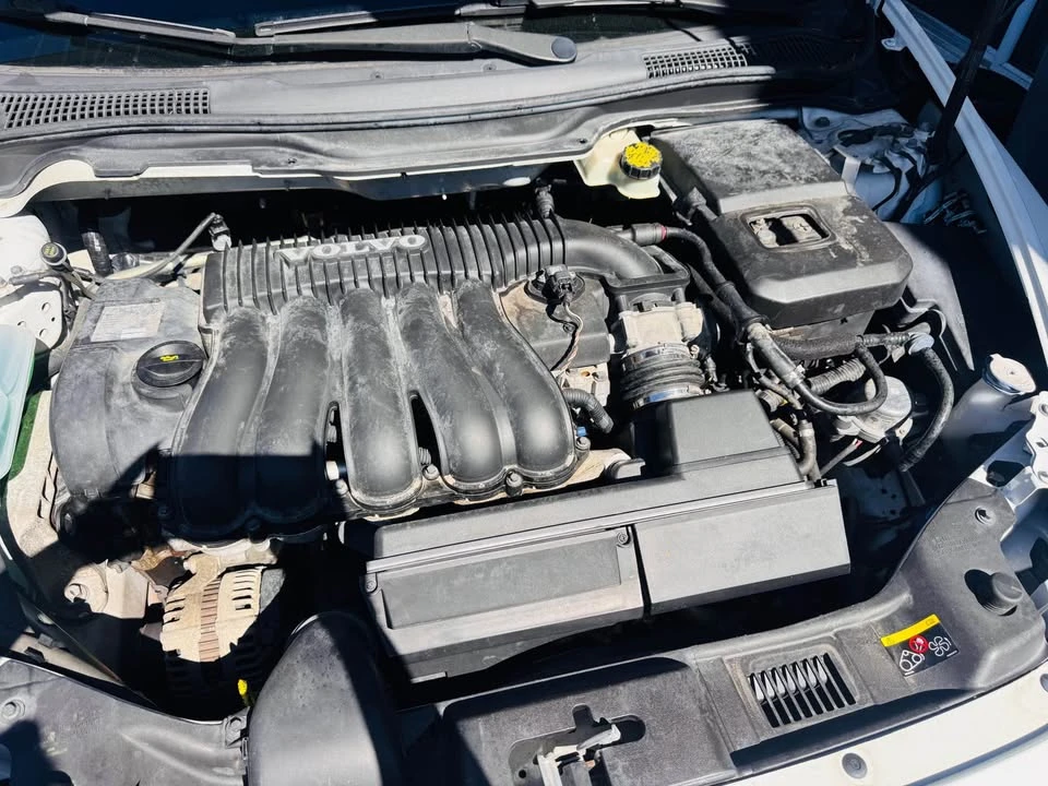 2008 Volvo 200 Series - Image 5 of 6
