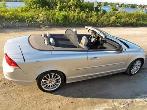 2008 Volvo C70 T5