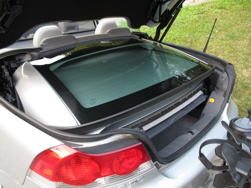 2008 Volvo C70 2nd Gen - Image 12 of 15