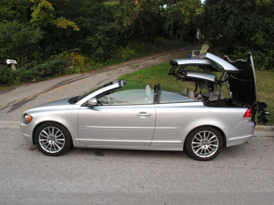 2008 Volvo C70 2nd Gen - Image 9 of 15
