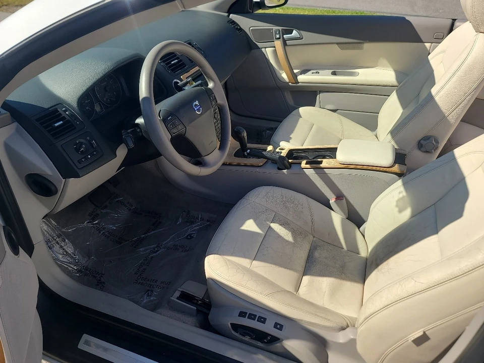 2008 Volvo C70 2nd Gen - Image 10 of 21