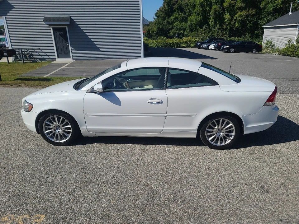 2008 Volvo C70 2nd Gen - Image 19 of 21