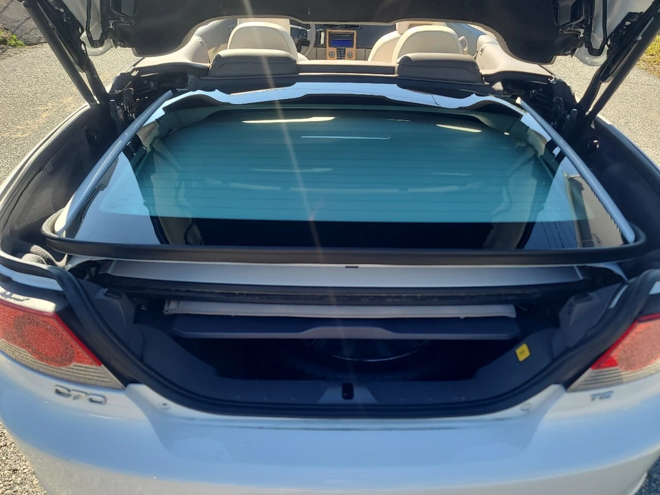 2008 Volvo C70 2nd Gen - Image 12 of 21