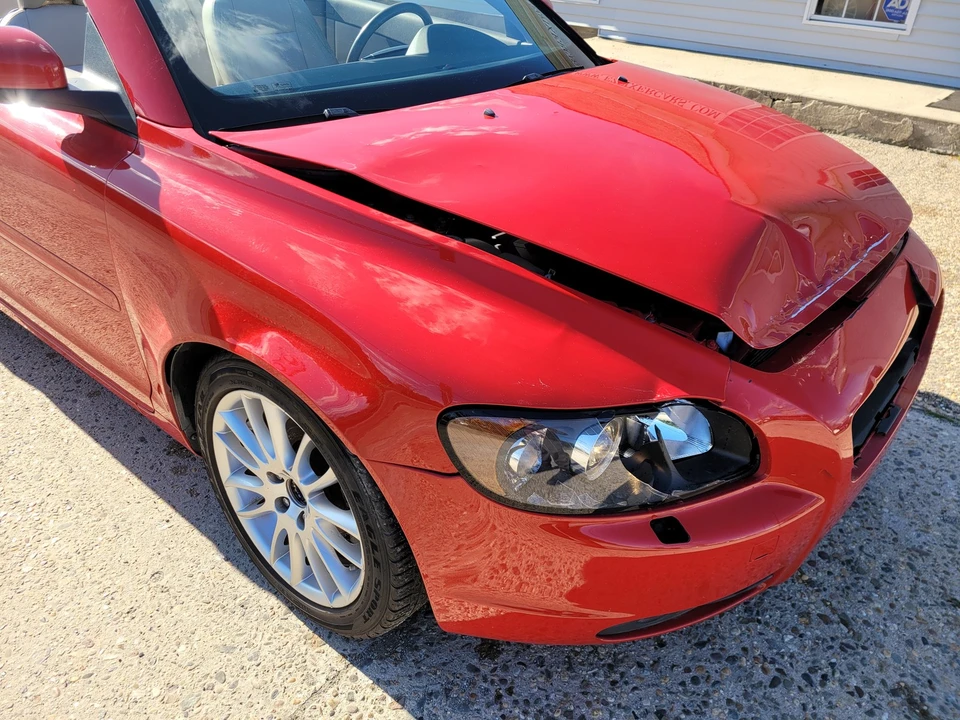 2008 Volvo C70 2nd Gen - Image 15 of 21