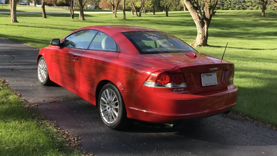 2008 Volvo C70 2nd Gen - Image 2 of 6