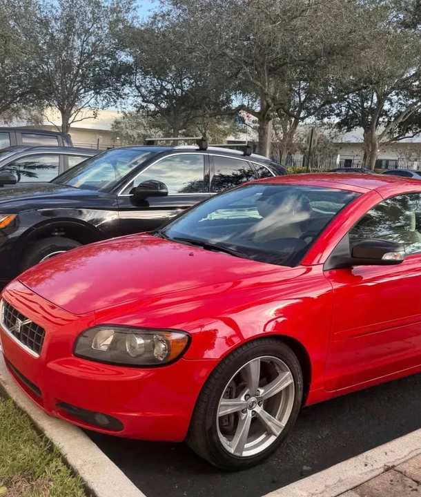 2008 Volvo C70 2nd Gen - Image 3 of 7