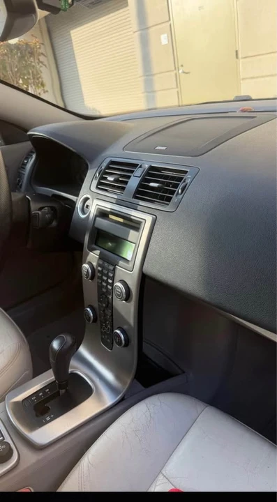 2008 Volvo C70 2nd Gen - Image 6 of 7