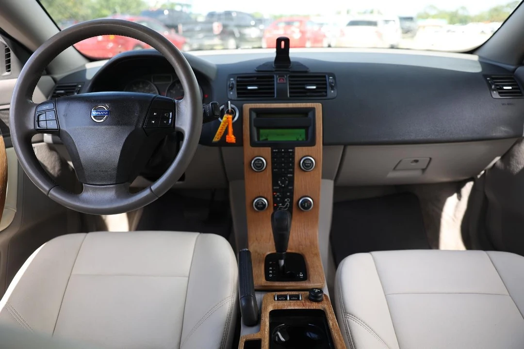 2008 Volvo C70 2nd Gen - Image 21 of 21