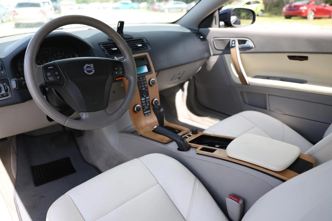 2008 Volvo C70 2nd Gen - Image 4 of 21