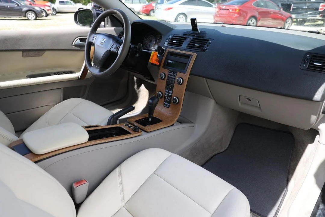 2008 Volvo C70 2nd Gen - Image 18 of 21