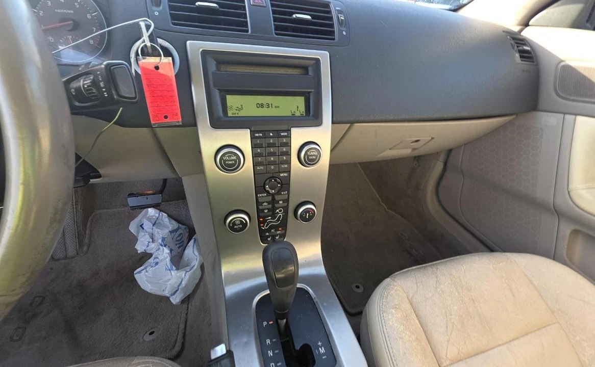 2008 Volvo C70 2nd Gen - Image 10 of 13