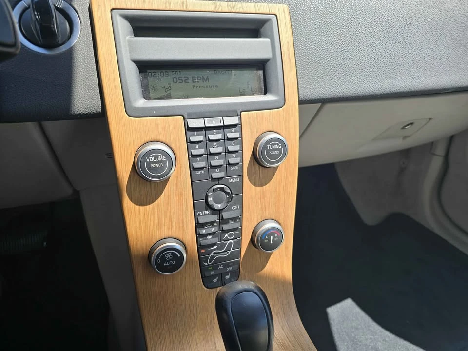 2008 Volvo C70 2nd Gen - Image 14 of 15