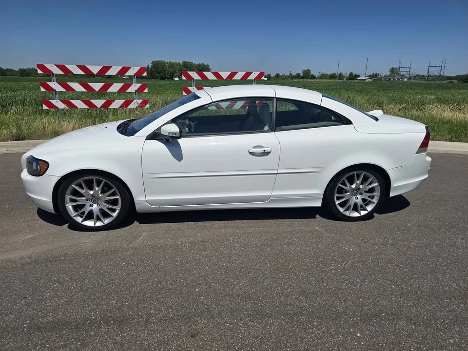 2008 Volvo C70 2nd Gen - Image 3 of 15