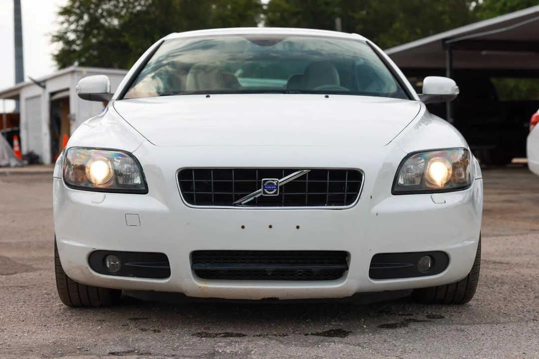 2008 Volvo C70 2nd Gen - Image 17 of 31