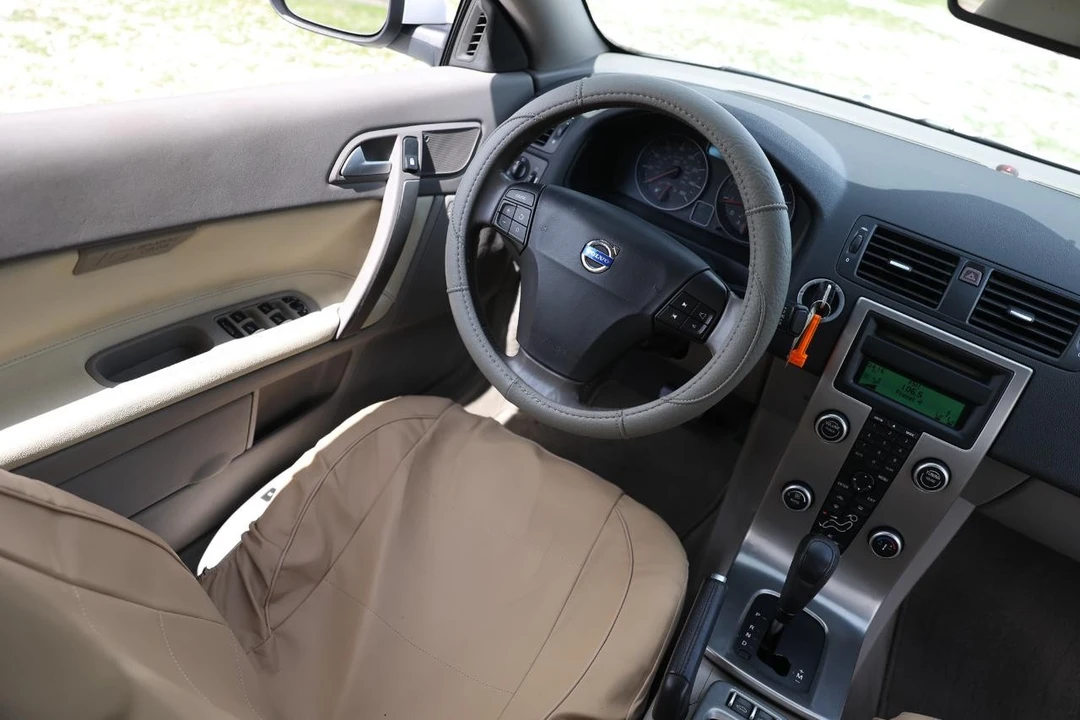 2008 Volvo C70 2nd Gen - Image 20 of 31
