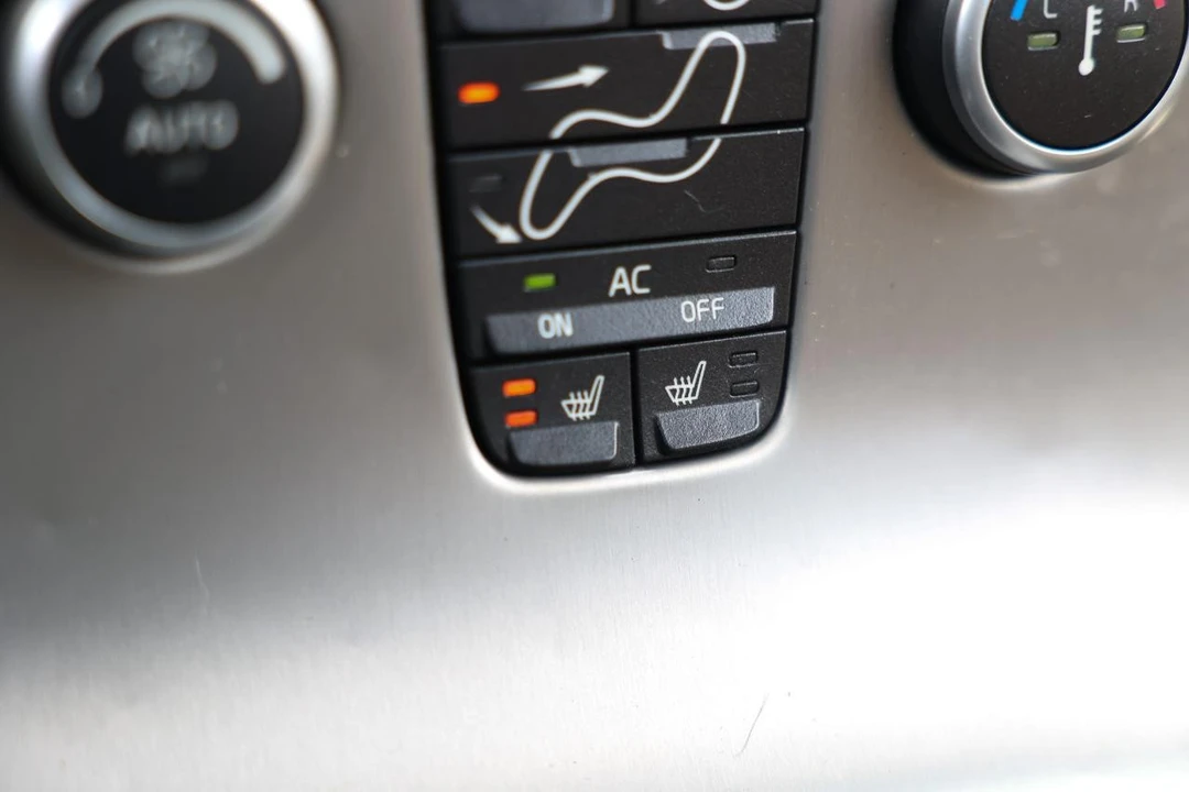 2008 Volvo C70 2nd Gen - Image 31 of 31