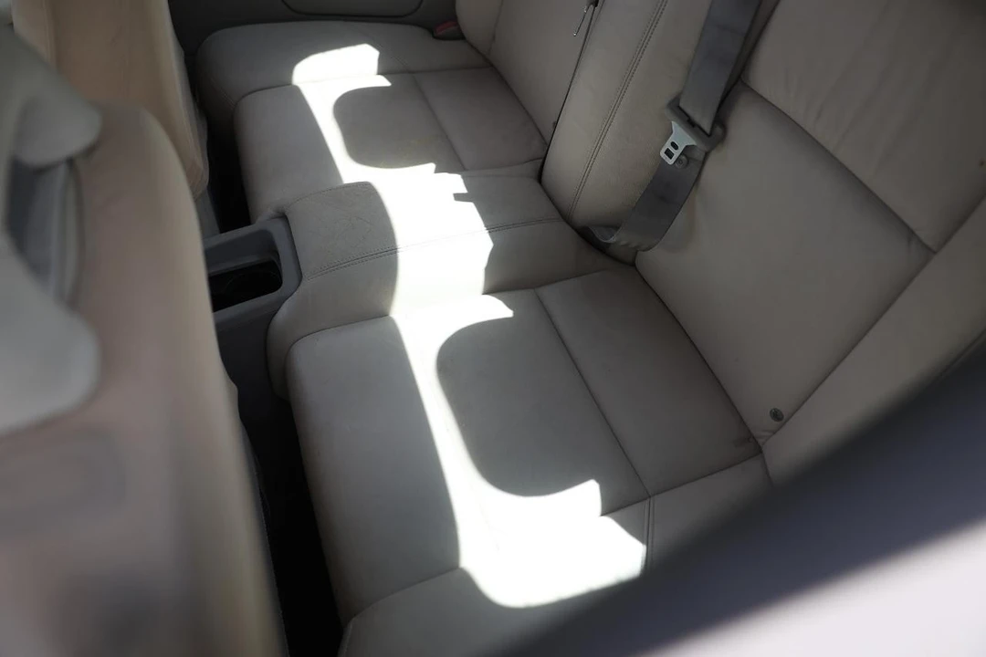 2008 Volvo C70 2nd Gen - Image 10 of 31