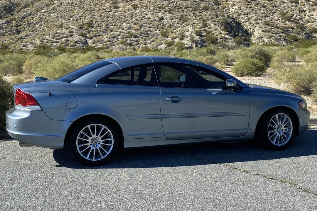 2008 Volvo C70 2nd Gen - Image 3 of 7