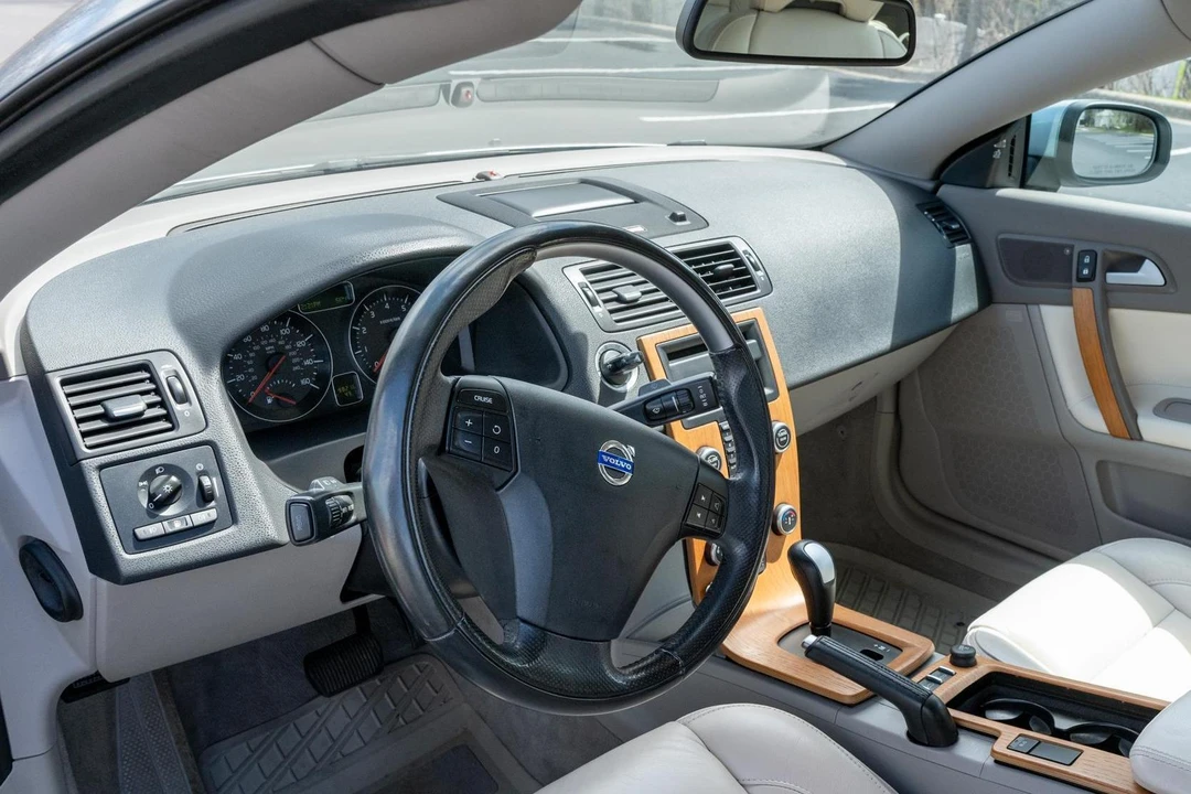 2008 Volvo C70 2nd Gen - Image 30 of 31