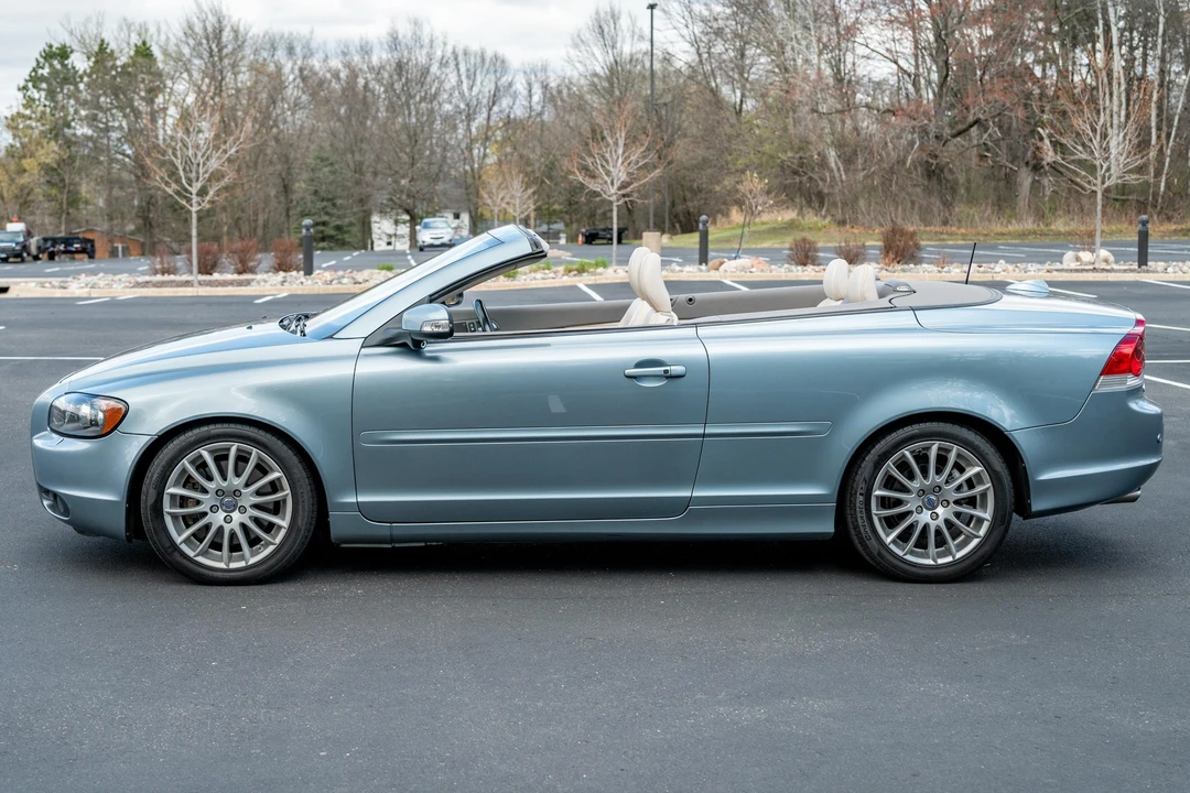 2008 Volvo C70 2nd Gen - Image 7 of 31