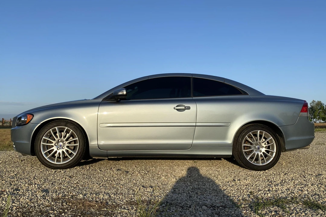 2008 Volvo C70 2nd Gen - Image 3 of 31