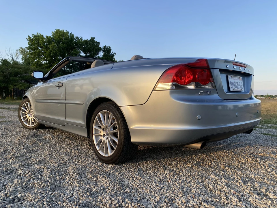 2008 Volvo C70 2nd Gen - Image 12 of 31