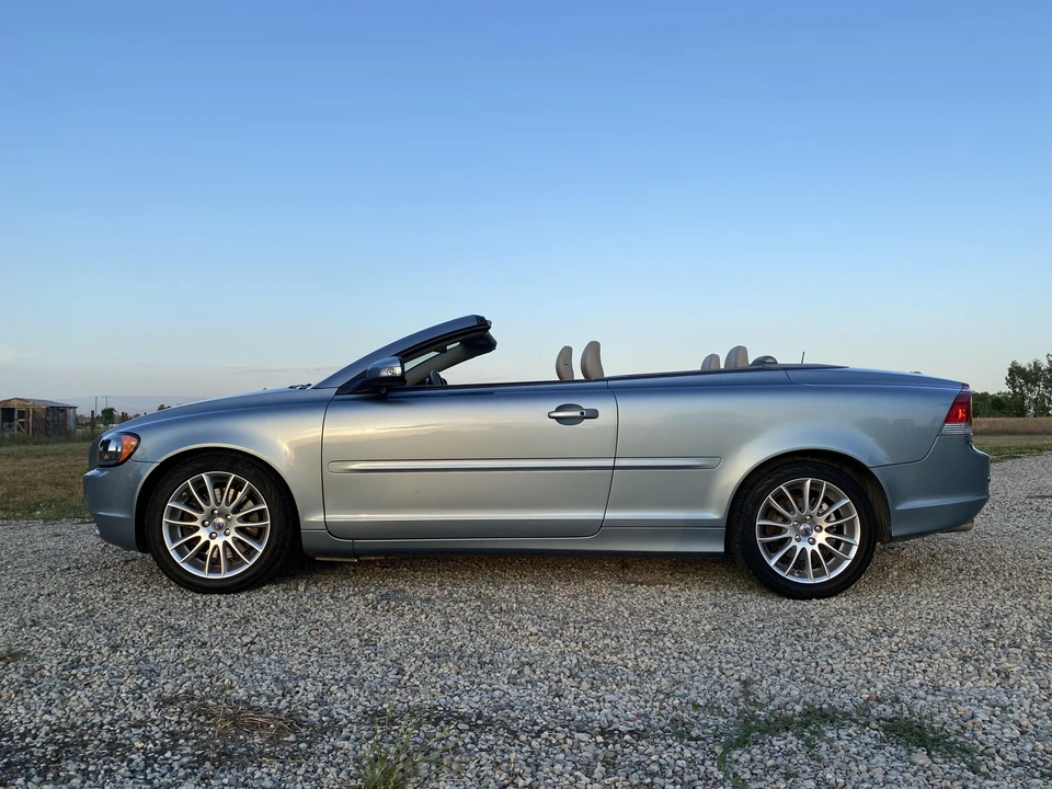2008 Volvo C70 2nd Gen - Image 10 of 31