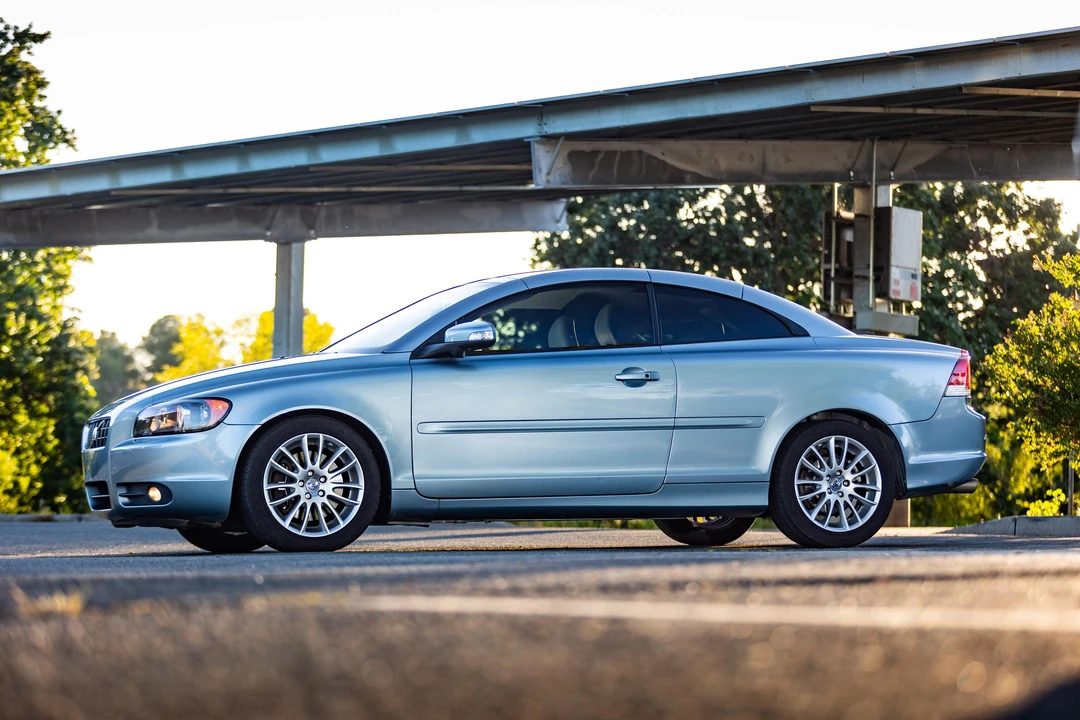 2008 Volvo C70 2nd Gen - Image 25 of 31